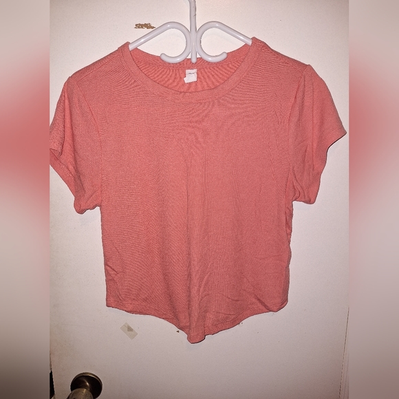 Old Navy pink short t-shirt - Picture 1 of 4